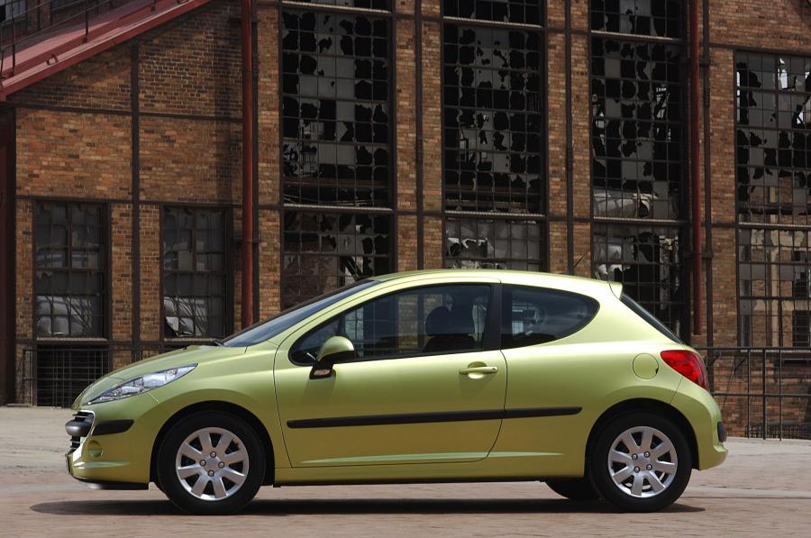  Peugeot 207 2006 года  (фото 145 из 180)